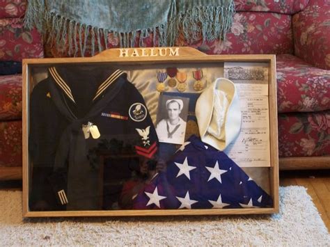 This shadow box is really suitable for you who wants to display the old things to remember or you want to make it as a gift for weddings. Best Shadow Box Ideas Pictures, Decor, and Remodel ...
