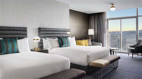 las vegas luxury hotel rooms  suites  cosmopolitan