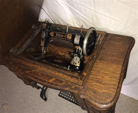 Antique White Treadle Sewing Machine Tiger Oak Table Cabinet Vs3