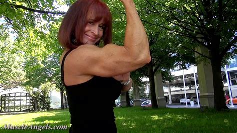 muscle angels sexy mature muscle woman heather ali flexes for muscle