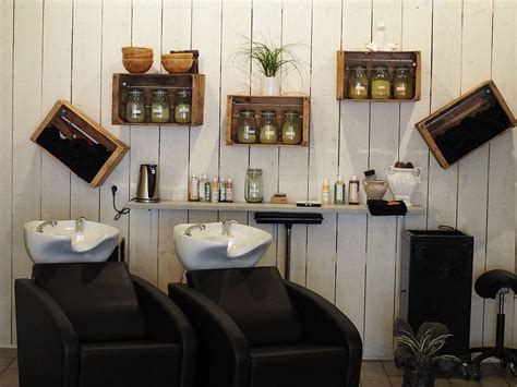 Prenez contact avec le salon de coiffure de salon de provence au travers de notre formulaire de contact. Le Salon Bio - Coiffeur Salon-de-Provence