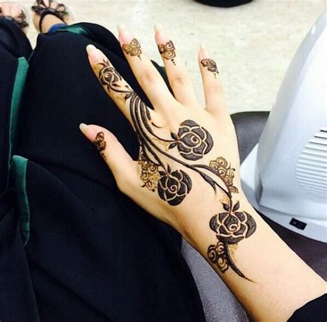20 Unique And Latest Mehndi Designs For This Festive Season Bling Sparkle