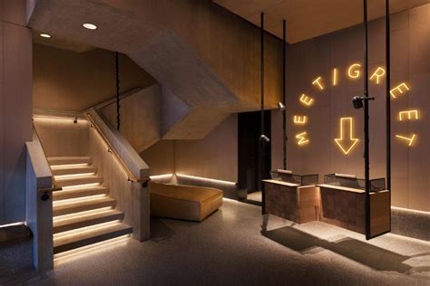 Moxy Chelsea Hotel A Contemporary Stunner By Nyc Designers Hotel
