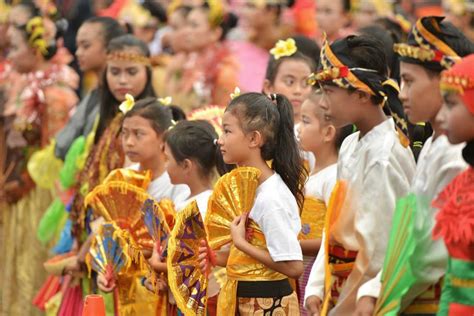 Selamat hari lingkungan hidup sedunia! Hari Tari Sedunia - Kiloe Journalist