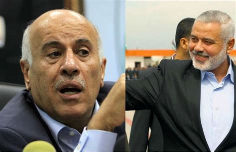 وأطلع اسماعيل هنية رئيس المجلس على تطورات الوضع الخطير في قطاع غزة، وما انجر عنه من سقوط عدد كبير من الشهداء، وأبرز خطورة تواصل الحصار على القطاع. تفاصيل الاتصال الهاتفي بين اسماعيل هنية وجبريل الرجوب ...