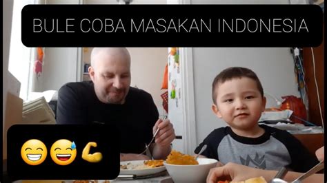 Try Indonesian Foodcaucasians Try Indonesian Cuisinereaction Of