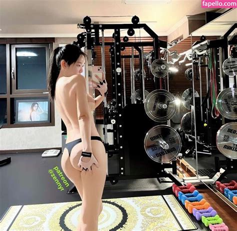 Shin Jae Eun Zenny Love Zennyrt Nude Leaked OnlyFans Patreon Photo