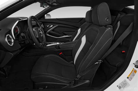 Chevrolet Camaro 2022 Interior Image 01