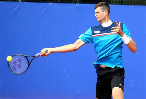 Hubert hurkacz po znakomitym pojedynku pokonał piątego tenisistę świata stefanosa tsitsipasa 2:6, 6:3, 6:4 i awansował do półfinału miami open. Tenis. ATP Rzym: Hubert Hurkacz - Diego Schwartzman ...