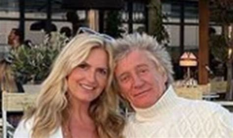rod stewart s wife penny lancaster reacts to son s tearful tribute trendradars