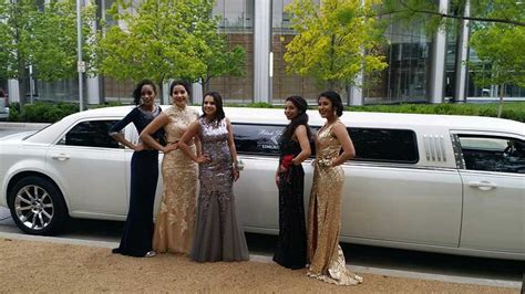 Hire Luxurious Prom Night Limo Car In Napa Valley To Make A Memorable Trip Limo Prom Limo