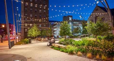 Grand Center Arts Academy Plaza The Ljc Outdoor Dining Spaces