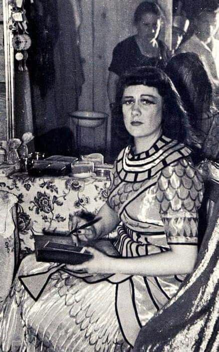 Renata Tebaldi As Cleopatrahändelpompei1950 La Gioconda Gallerie