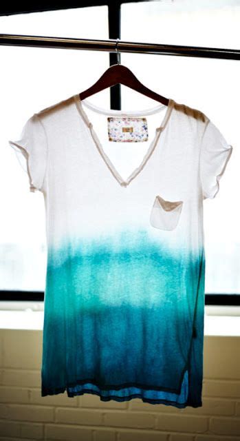Diy Project How To Dip Dye A T Shirt Diy Fashion Clothes Dip Dye Diy