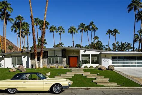 Midcentury Moderns Appeal Is Simple It Fits The Socal Lifestyle Los