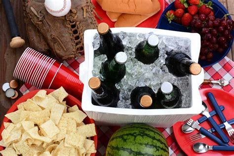 How To Keep Food Cold At A Picnic Picnic Lifestyle