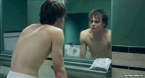 Charlie Heaton Shirtless In The New Mutants Gay Gay World