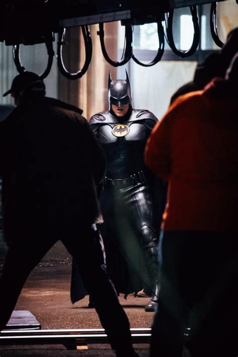 Set Photos Of Michael Keatons New Batman Suit
