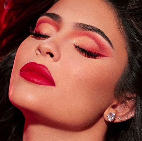Kylie Jenner Sells Majority Stake Of Kylie Cosmetics