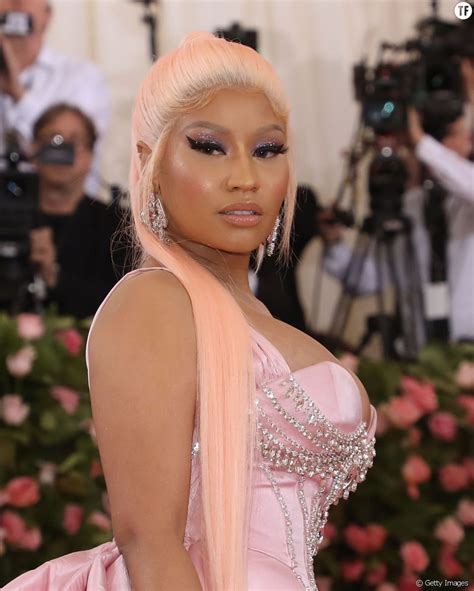 The talented vocalist has also established herself as a television host, and icon of female empowerment. Nicki Minaj : aussi féministe que Simone de Beauvoir ...