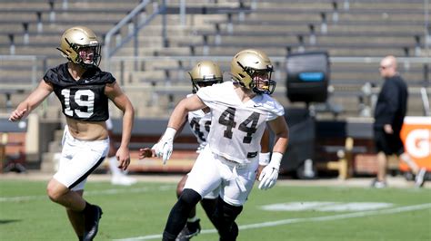 Graduate Transfer Ben Holt Brings Experience Knowledge To Purdue