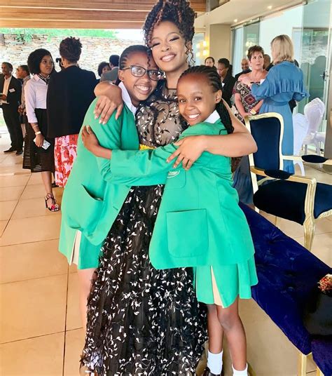 Watch Oprah Winfrey Introduces Nomzamo Mbatha At Owlag 2019 Graduation