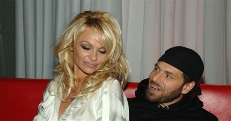 Pamela Anderson Quietly Gets Married