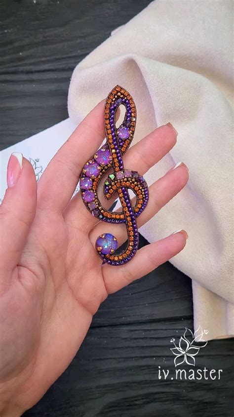 Treble Clef Brooch Handmade Beads Embroidery скрипичный ключ брошь