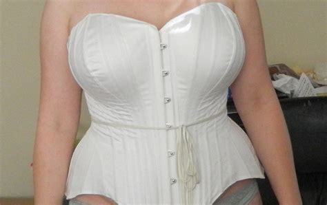 Thin And Curvy Review Of A Custom Angela Friedman Overbust Corset