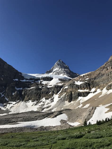 Mount Assiniboine Up Close The Matterhorn Of The Rockies Hiking
