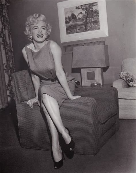 23 beautiful black and white portrait photos of marilyn monroe from the 1950s ~ vintage everyday