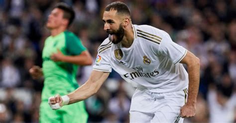 Welcome to the official facebook page of karim benzema. Потврда за одличната форма: Бензема надмина долгогодишен ...