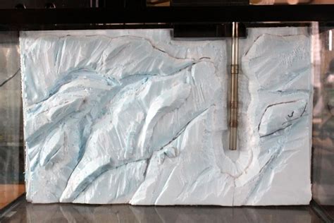 This instructable will show you how to make a cool 3d background that goes inside your aquarium and looks like real rock but only weighs less then a couple of pounds. DIY 3d Foam Background | Aquarium Stuff | Aquarium ...