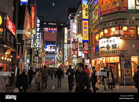 Japan Tokyo Shinjuku Kabukicho At Night Stock Photo Alamy