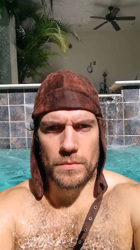henry cavill rehabbing my knee and training for the
