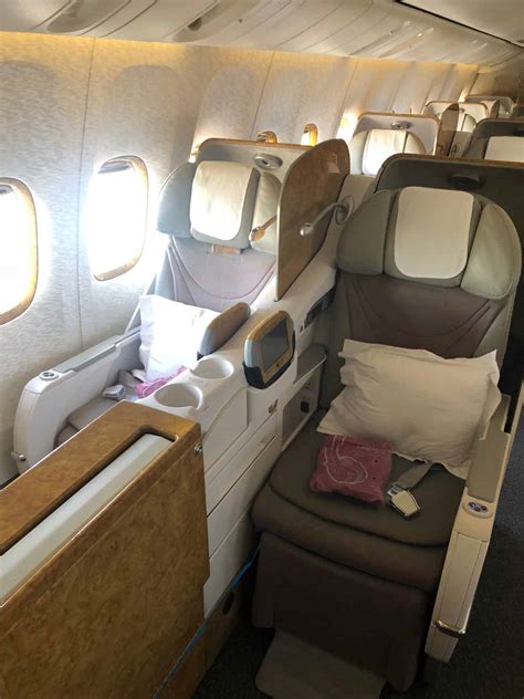 Introducing our redesigned 777 business class seat. Emirates Business Class Review 777-300er - What's it ...