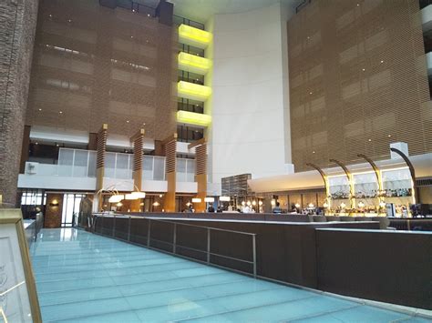 品川 『ストリングスホテル東京インターコンチネンタル26階 』イタリアングリル「メロディア」。 | 横浜発・・・チョコとグッチの放浪癖