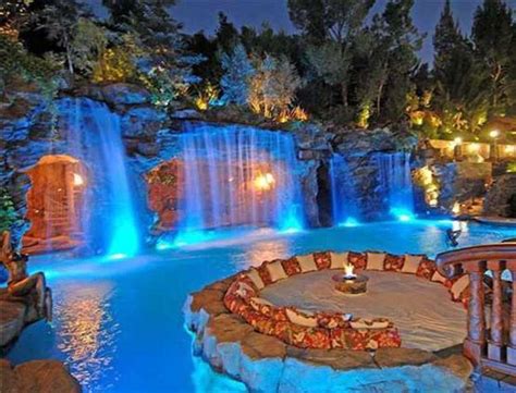 Drakes Mansion Pool Dream Pools Cool Pools Beautiful Pools