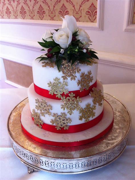 Christmas Wedding Cake Christmas Wedding Cakes Wedding Cakes Themed