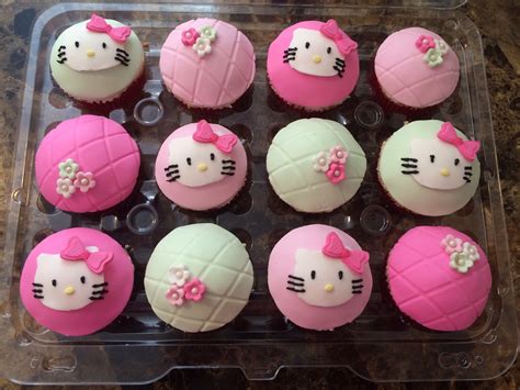 Hello Kitty Cupcakes Hello Kitty Cupcakes Cat Cupcakes Cake Pops