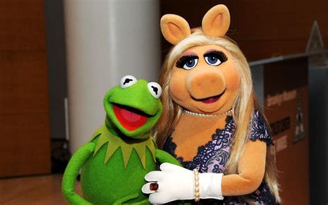 Love Is Dead Kermit And Miss Piggy Call It Quits The Takeaway Wnyc