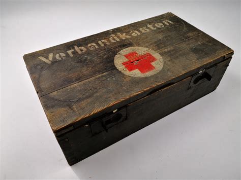 german ww2 late war type “verbandkasten” first aid box byf41