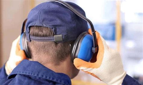 11 Best Hearing Protection For Construction Reviewed In 2023