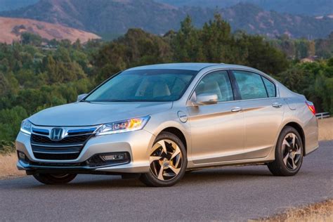 2014 Honda Accord Plug In Hybrid Review And Ratings Edmunds