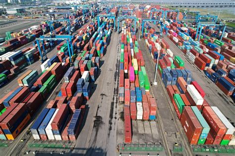 Chinas Foreign Trade Up 222 Pct In First 10 Months Xinhua