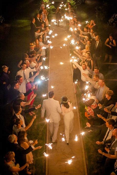 20 Romantic Night Wedding Photo Ideas You Never Wonna Miss