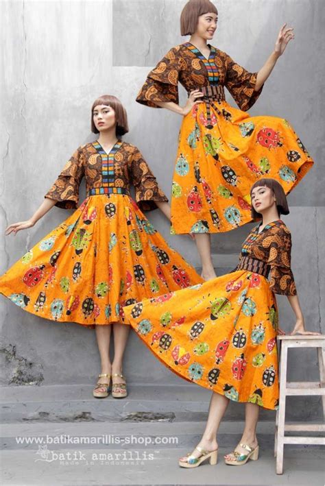 Batik Batik Amarilliss Amarantha Dress In The Combos Of Classic Sogan Sragen And Gorgeous Batik