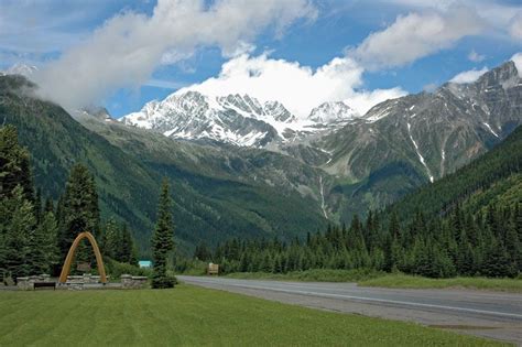 Rogers Pass Alpine Selkirk Mountains Glacier National Park Britannica