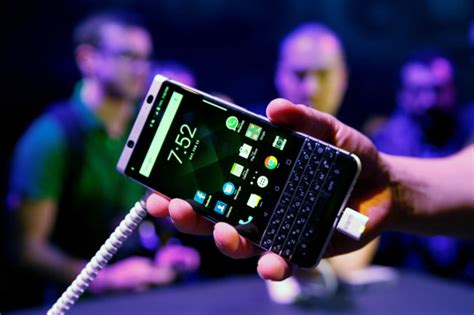 Blackberry Presenta Su Nuevo Teléfono