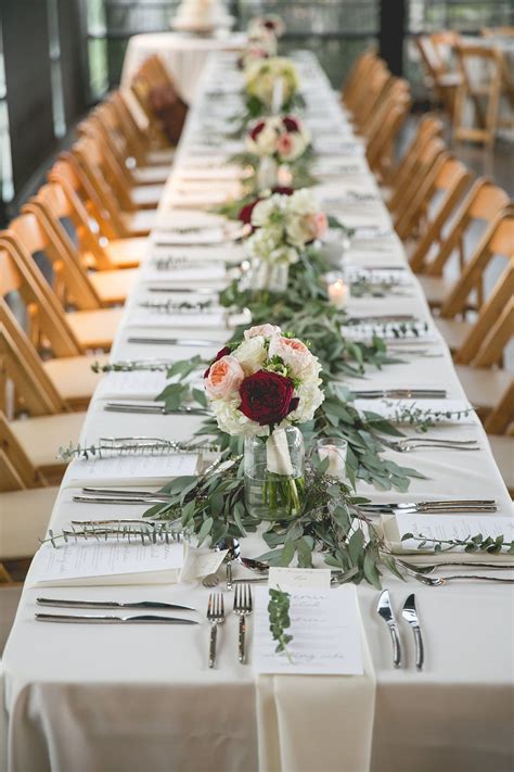 Pin On Dinner Table Flowers Decor And Centrepieces
